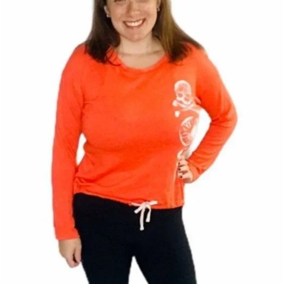 Soulcycle Womens Size XS Skull Cross Bones Drawstring Hem Sweatshirt Top New - Picture 11 of 11